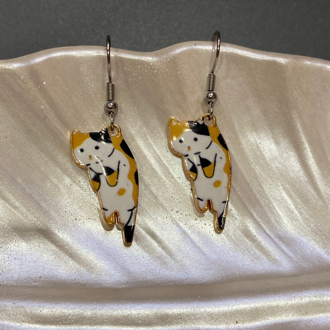 Elegant Cat Zirconia Earrings
