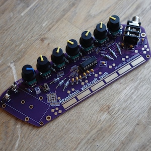 Hexaphon - six voice analog synth