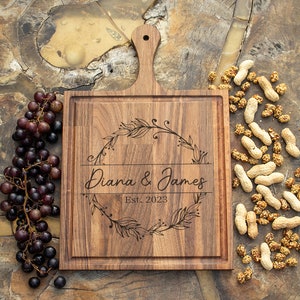 Couple Cutting Board, Personalized Wedding Gift, Personalized Cutting Board, Custom Cutting Board, Charcuterie Board, Gift for Couples