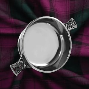 Celtic Handle Quaich 3" / 3.5"/ 4" / 4.5" / 5" sizes - includes engraving hand made in the UK