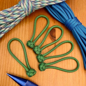 Paracord Zipper Pull Diamond Knot | Pack of 5 | Green Color | Handmade | Zipper Pull for Backpack, Bag, or Luggage
