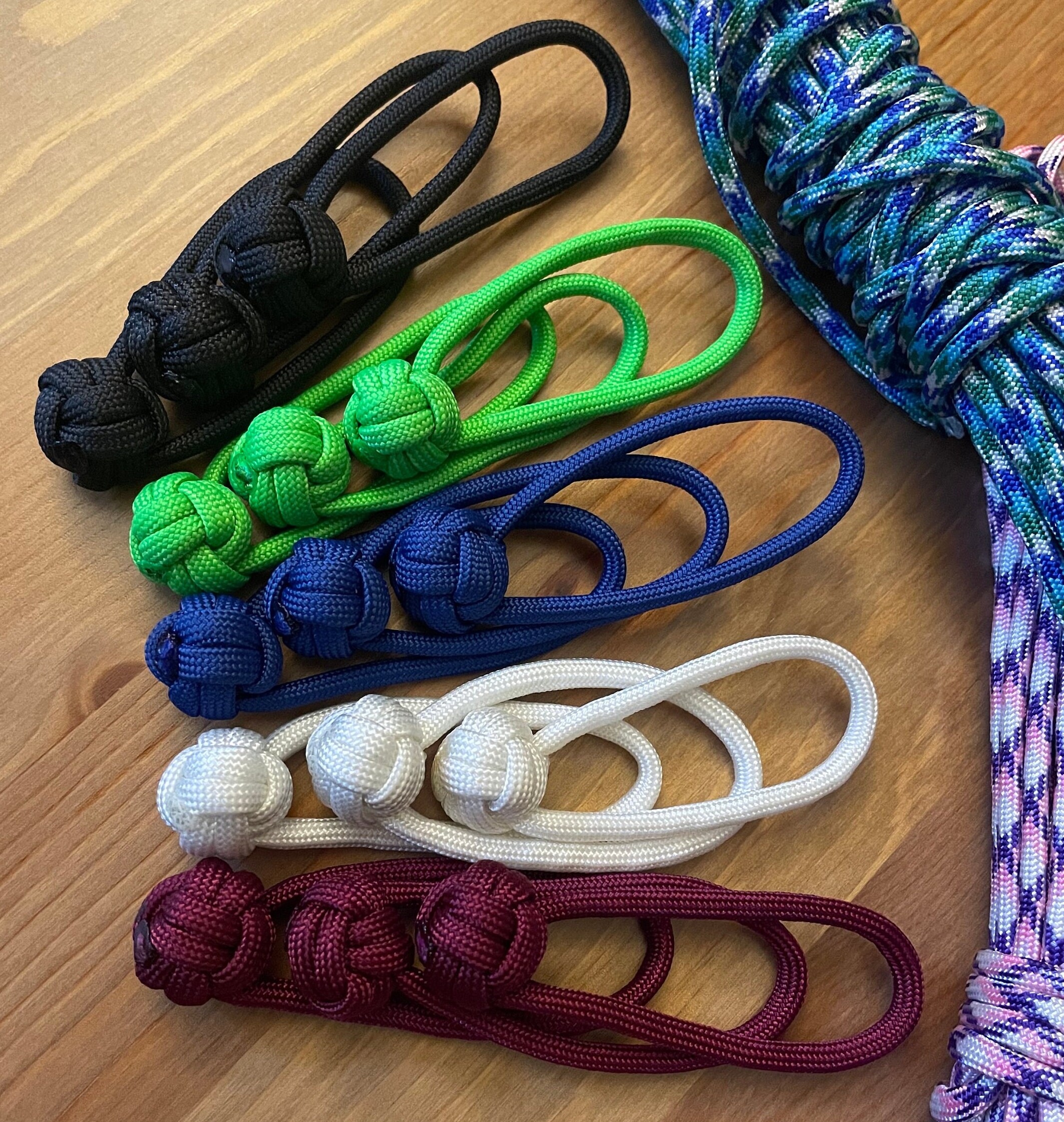 Paracord Zipper Pull Diamond Knot Custom Handmade Tab Pull for Bags,  Jackets, Luggage, or Purse. Personalized Gift. 