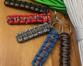 Paracord Keychain - Assorted Colors - Cobra Knot