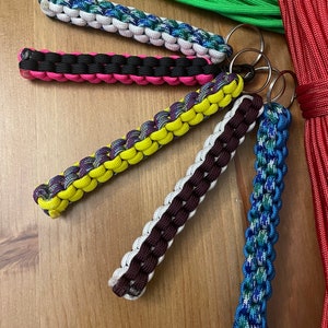 Paracord Keychain Box Knot | Swivel Clip, Carabiner, or Keyring | Custom handmade keychain for keys, bags, lanyards, luggage, or purse.