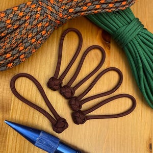 Paracord Zipper Pull Diamond Knot | Pack of 5 | Maroon Color | Handmade | Zipper Pull for Backpack, Bag, or Luggage