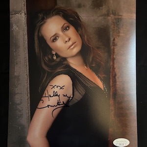 Holly Marie Combs signed Charmed 8x10 photo W/ JSA COA