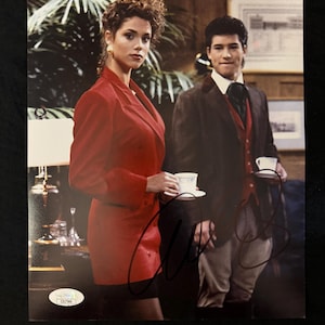 Mario Lopez  signed Saved By The Bell 8x10 photo W/ JSA COA