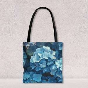 Sac fourre-tout à imprimé fleurs sauvages, sac à provisions élégant personnalisé avec fleurs d'hortensias, accessoire design sac fourre-tout de voyage par Agnes Pembroke