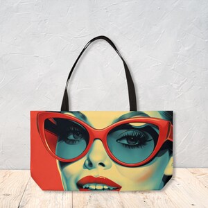 Sac de voyage durable avec doublure intérieure noire et empreintes de visage de femme uniques, cadeau personnalisé pour elle par Agnes Pembroke