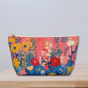 Estuche de viaje con estampados coloridos, monedero floral, cartera para tarjetas de regalo con fondo en T y diseño de flores de verano, colección de estuches para accesorios de Agnes Pembroke
