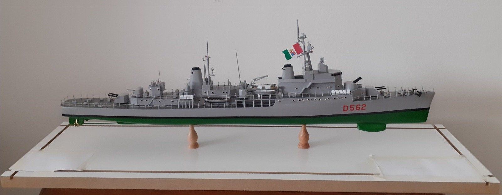 SAN GIORGIO CLASS DESTROYER (D-562) küçük görsel 2