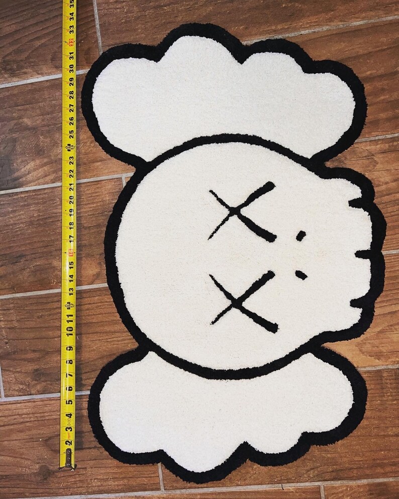 Kaws. - Etsy