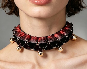 Elegantes, gotisches Lederhalsband mit Rüschen und Glöckchen, verstellbares Halsband für Erwachsene mit optionaler passender Leine
