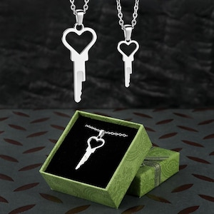 MATUER New Small Heart-Shaped Kink3d Cage Key Necklace Accessories Couple Gift integrated Lock Keychain Sex Toy Adult Game Gift