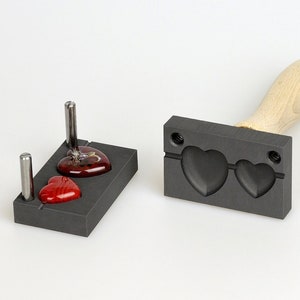 Bead press with two hearts, horizontal mandrel guide