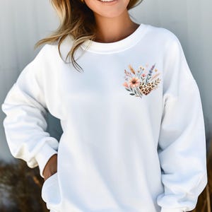 Blommig Cottagecore PNG Wildflower Design Akvarell Botanisk PNG Grafisk Leopardtryck Hjärta T-shirt Design Naturälskare Digital Nedladdning bild 8