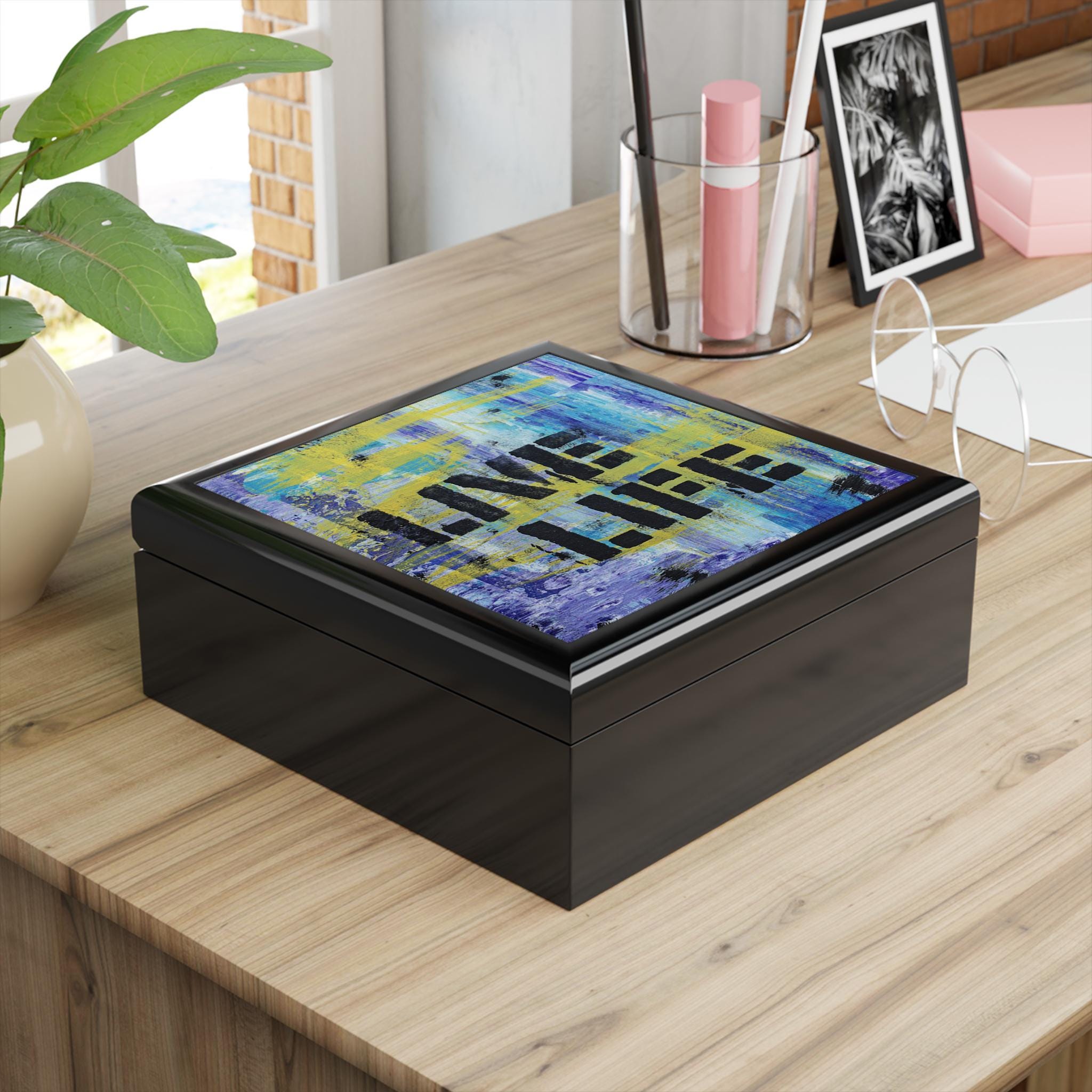 Schmuckschatulle - Organizer - Geschenk für Sie, Inspirational Inhaber, Graffiti Live Life Graphic - Einzigartige Aufbewahrung, Shop Now!