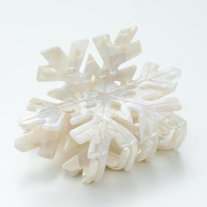 Whaline 40 stuks witte glitter sneeuwvlok winter sneeuwvlok ornamenten kerst hangende decoraties met 47 inch zilveren touw voor bruiloft verjaardag