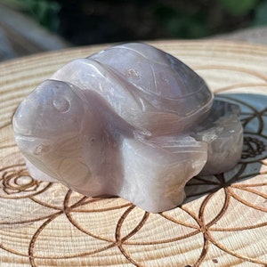 Flower Agate Sea Turtle - Tranquil Beauty of Nature&#39;s Delight