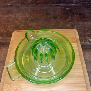 Federal Uranium green depression glass juicer
