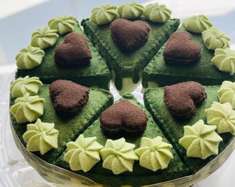 Felt Matcha Green tea Cheesecake slice   /Felt Cake  / felt heart macaron/ Green CheeseCake