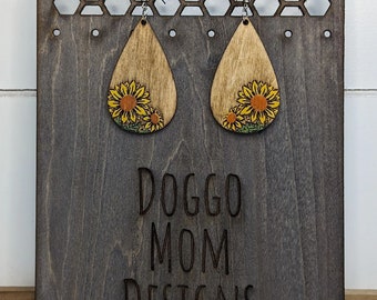 Pendientes de madera grabados con láser de girasol - pintados a mano - teñidos a mano - pendientes de poste - pendientes de clip - pendientes colgantes - personalizables