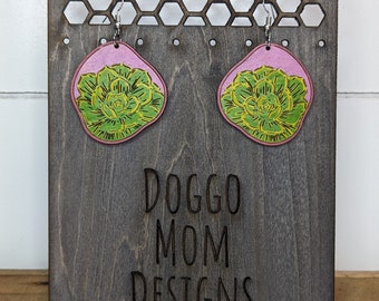 Pendientes de madera grabados con láser suculentos - pintados a mano - teñidos a mano - pendientes de poste - pendientes de clip - pendientes colgantes - personalizables