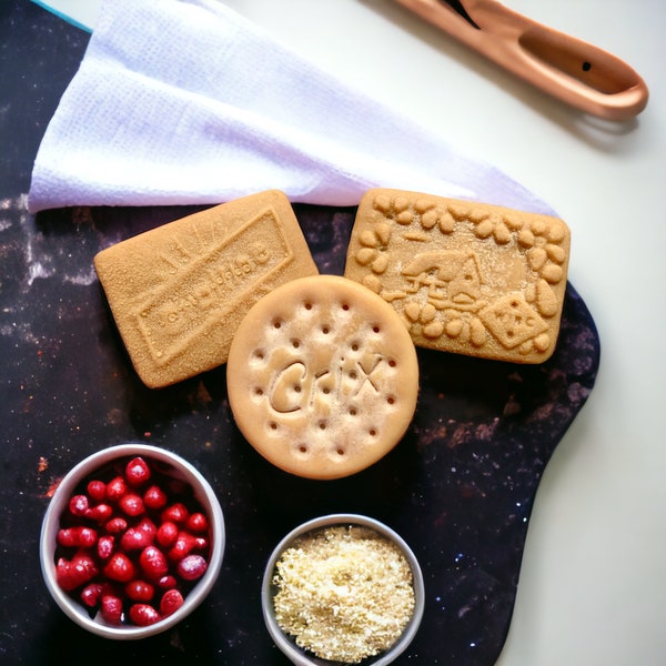 Entertainment Crackers and Biscuit Wax Embeds, Charcuterie Embeds, Wax Crackers, Wax Cookies, Wax Biscuits, Wax Embeds, Cracker Embeds