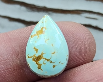 Royston Turquoise (18.5x13mm and 11ct) 100% Natural American Turquoise.