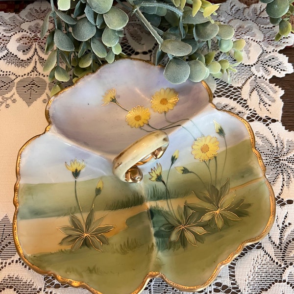 Vintage nippon Nippon China Vintage hand painted dish nippon gold gilded dish Nippon daisy dish Hand painted small floral dish