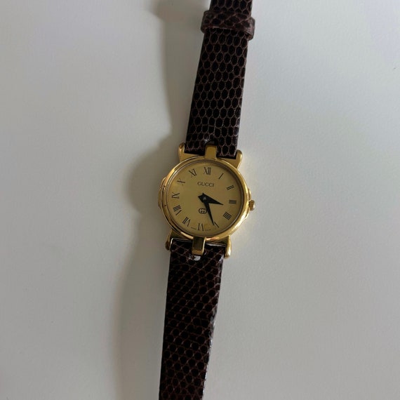 Gucci 90s Gold Plated Round Brown Leather Watch