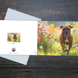 TARJETA DE PERRO BOXER, Lindo Boxer corriendo a través de flores, Tarjeta brillante interior en blanco, Regalo para el dueño de la mascota, Regalo colorido para el amante de los perros