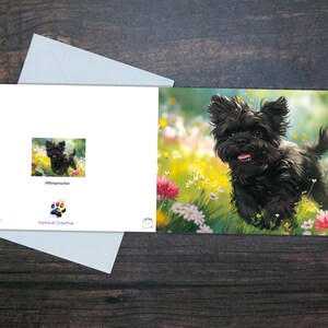 LINDA TARJETA AFFENPINSCHER, Corriendo a través de flores, Tarjeta brillante interior en blanco, Regalo para el dueño de la mascota, Regalo colorido para el amante de los perros, Vibrante