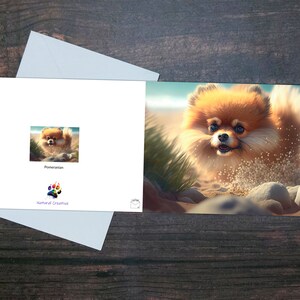 CARTE DE VOEUX POMÉRANIEN, Chien mignon courant sur la plage, Carte de vœux drôle, Carte brillante, Intérieur vierge, Cadeau pour les amoureux des animaux, Carte de chien jouet
