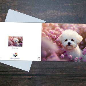 BICHON FRIZE CARD, Gelukkige hond tussen bloemen, Mooie blanco wenskaart, Serene glanzende kaart