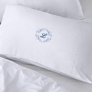 Monogram kussensloop, kussen aangepaste naam met envelopsluiting, geborduurde brief stijlvol elegant cadeau voor housewarming, mooi cadeau