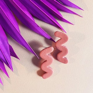Squiggle Earrings in Pumpkin