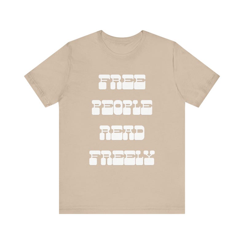 Free People Read Freely Intellectual Freedom Unisex Jersey Short Sleeve Tee Bild 6