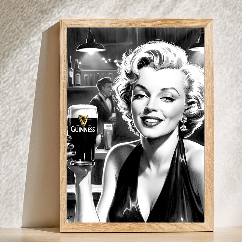 Peut inclure: Illustration en noir et blanc d'une femme tenant un verre de bi&egrave;re Guinness. La femme porte une robe noire et a un look hollywoodien classique. L'arri&egrave;re-plan est une image floue d'un bar.