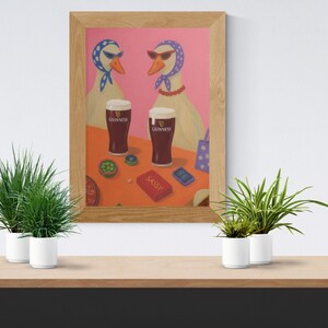 Freche Gans Bar Kunstdruck, lustige Enten-Wand-Dekor, Mädchen Nacht Pub Art, Guinness-Stil Bier Illustration, schrullig Küche Dekor digitaler Download Bild 8