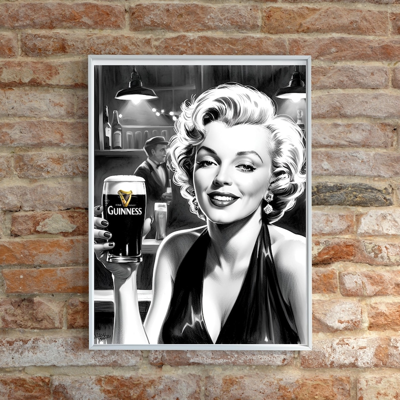 Peut inclure: Illustration en noir et blanc d'une femme tenant un verre de bi&egrave;re Guinness. La femme porte une robe noire et a un look glamour. L'arri&egrave;re-plan est une sc&egrave;ne de bar faiblement &eacute;clair&eacute;e.