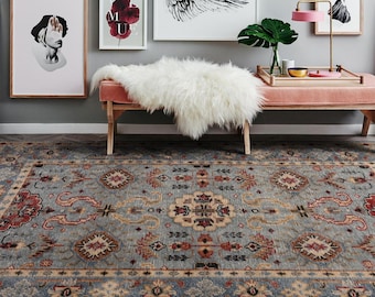 Hand Knotted Wool Persian Rug: Traditional Oriental Carpet