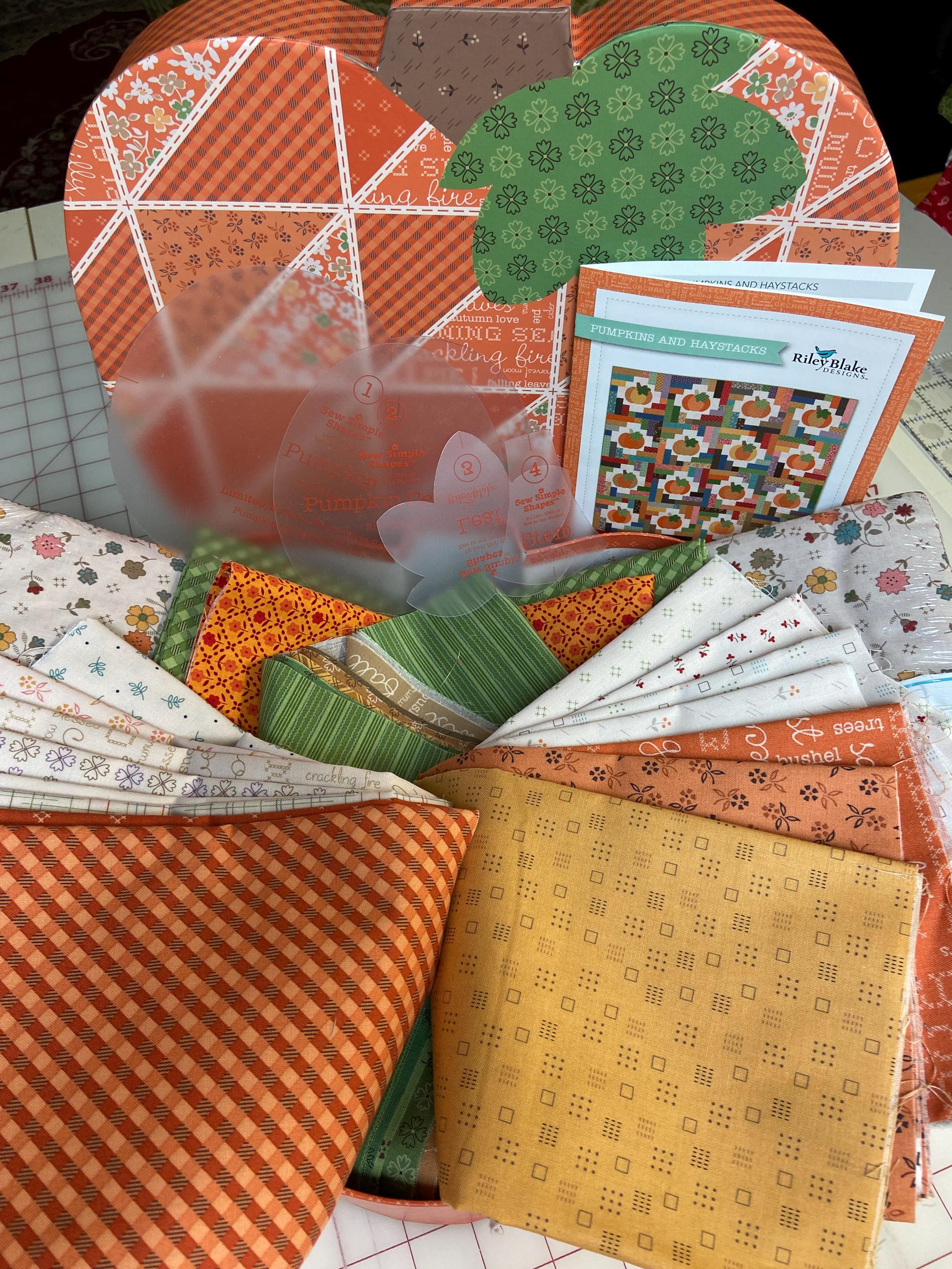 Pumpkins and Haystacks Quilt Kit and Shapes - Featuring Autumn Fabrics ...