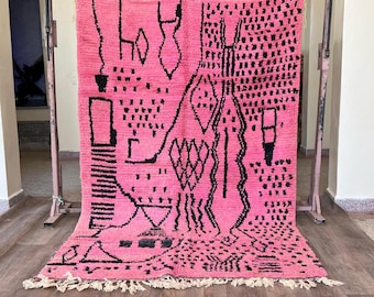 Moroccan Beni Ourain Rug – Abstract Pink and Black Wool Carpet | Handmade Berber Area Rug - Boho Interior Decor - Custom Handmade Rug .