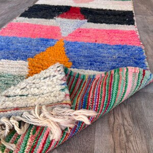 Handgjord bohemisk geometrisk ullmatta – Färgglad marockansk löpare – Livfull abstrakt design – Matta – Boho inredning – Vardagsrumsinredning – Handgjord matta bild 6