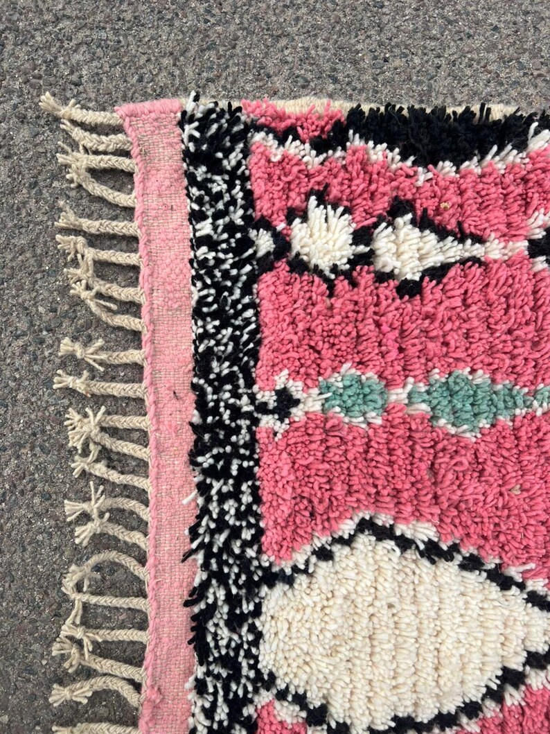 Alfombra marroquí hecha a mano – Alfombra bereber de lana hecha a mano, diseño geométrico tribal, decoración bohemia para el hogar, alfombra rosa, alfombra de las montañas del Atlas, alfombra personalizada. imagen 4