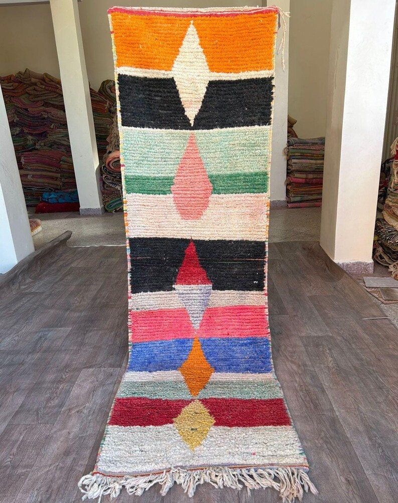 Handgjord bohemisk geometrisk ullmatta – Färgglad marockansk löpare – Livfull abstrakt design – Matta – Boho inredning – Vardagsrumsinredning – Handgjord matta bild 1