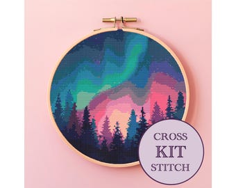 オーロラスカイクロスステッチキット、自然の森の冬の星空の刺繍