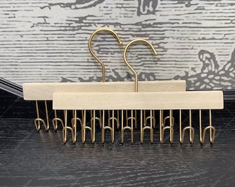 Camphor Wood Closet Organizer: Multifunctional Tie Hanger with 8 Hooks