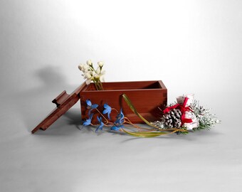 Cedar Box and Top with Satin-smooth Natural Linseed Oil Finish